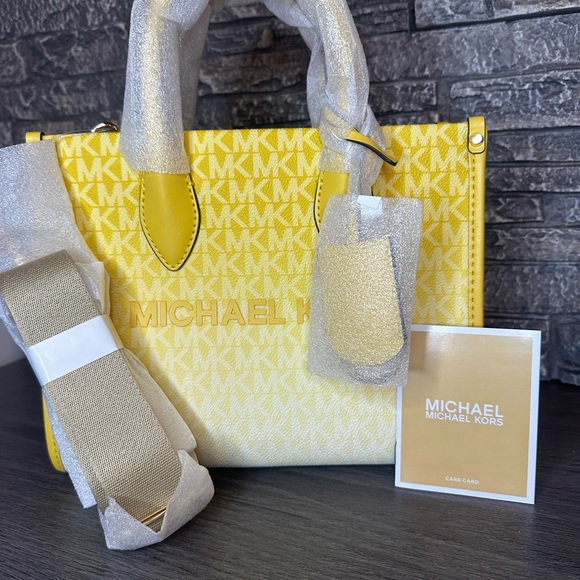 Michael Kors Mirella Small Ombré Signature Logo Crossbody Bag – Daisy Yellow NWT - Picture 6 of 9